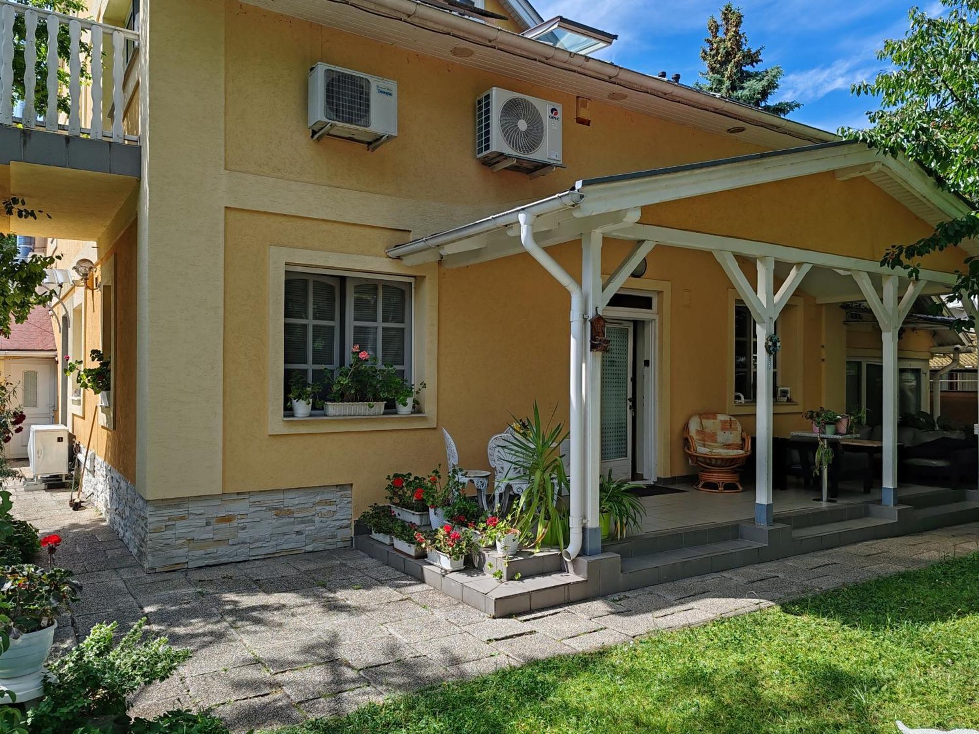 Apartment Patricia With Garden Budapeşte Dış mekan fotoğraf